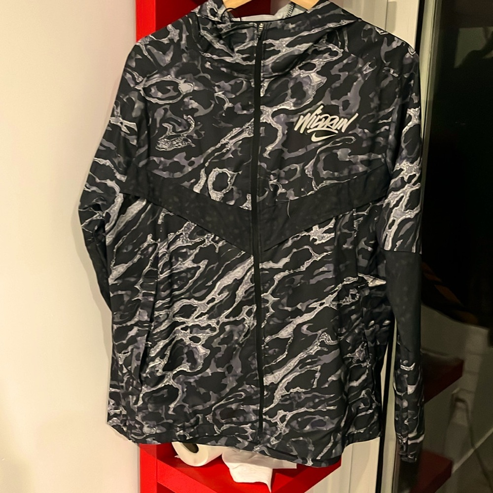 Nike Runner Jacket - image 1